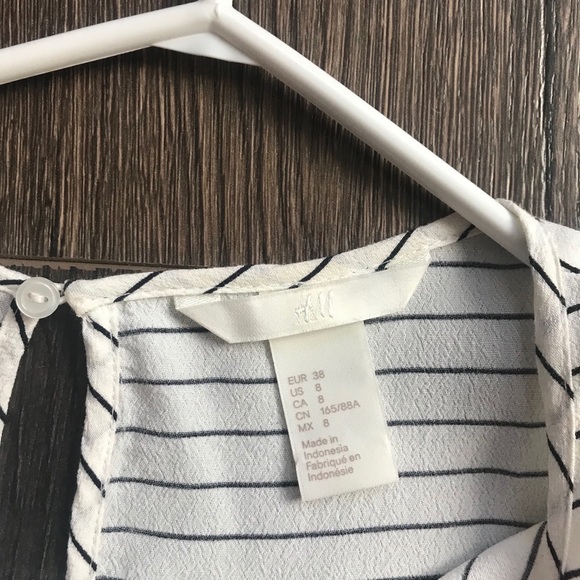 Silk dress up shirt from h&m - Picture 3 of 3